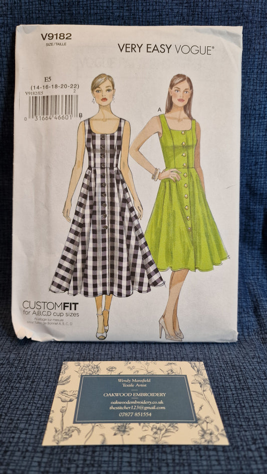 Dressmaking Pattern - Vogue V9182 - Size 14-22