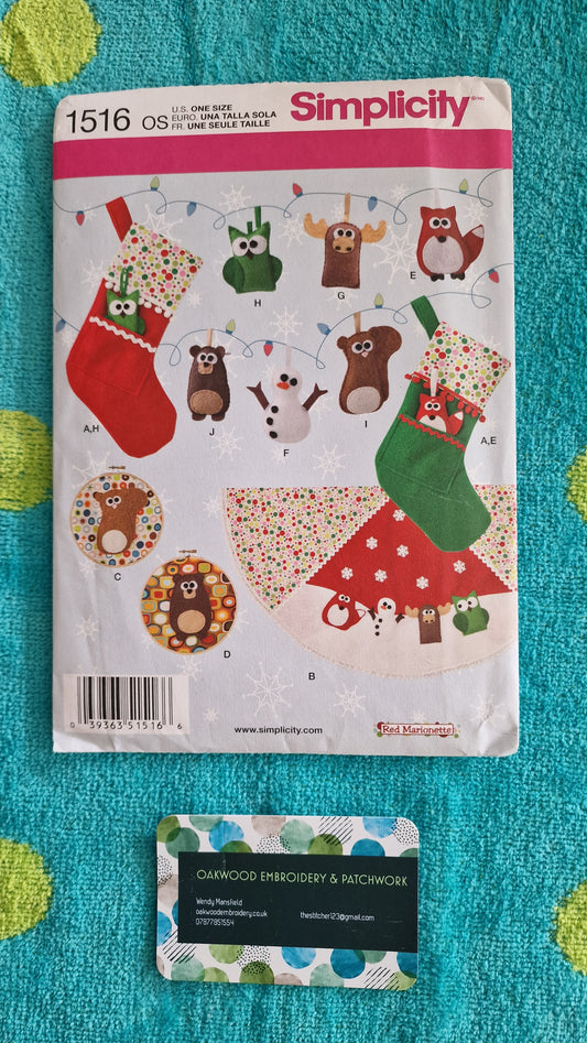 Craft Pattern - Simplicity 1516 - Christmas - One Size