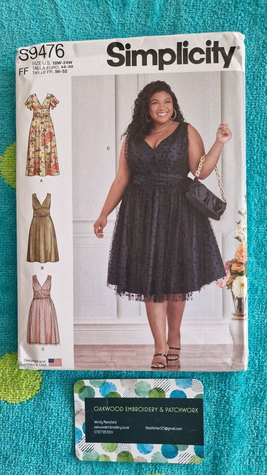 Dressmaking Pattern - Simplicity S9476 - Size 18W to 24W